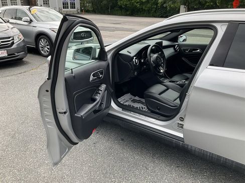 Used 2018 Mercedes-Benz GLA 250 4MATIC image 20