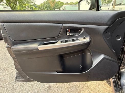 Used 2017 Subaru Crosstrek 2.0i Limited AWD/4WD image 24