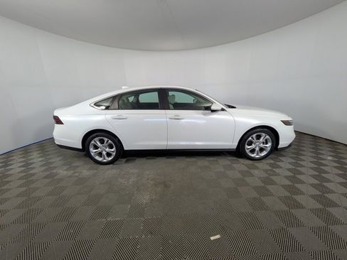 Used 2023 Honda Accord LX image 31
