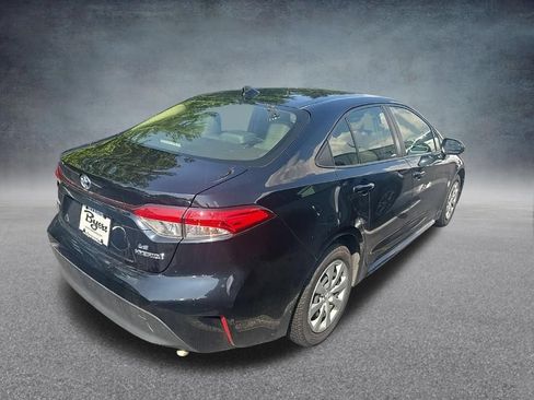 Used 2023 Toyota Corolla LE FWD image 7
