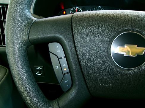 Used 2024 Chevrolet Express 3500 LT w/ LT Preferred Equipment Group RWD image 11