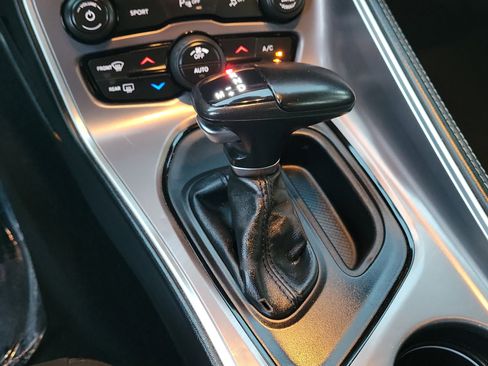 Used 2022 Dodge Challenger GT AWD/4WD image 29
