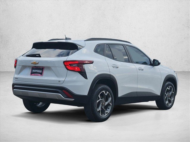 Certified 2025 Chevrolet Trax LT w/ LT Convenience Package FWD image 8