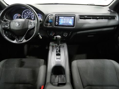 Used 2022 Honda HR-V Sport image 9