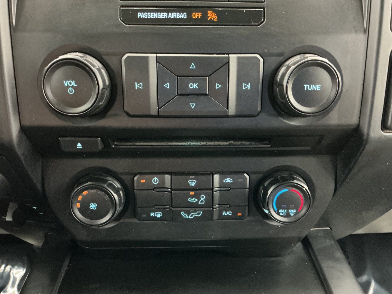Used 2018 Ford F150 XL w/ Equipment Group 101A Mid AWD/4WD image 37