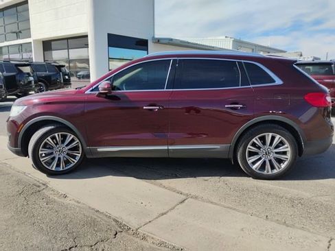 Used 2017 Lincoln MKX Reserve w/ Driver Assistance Package image 2