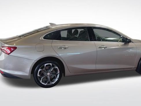 Used 2022 Chevrolet Malibu LT FWD image 9