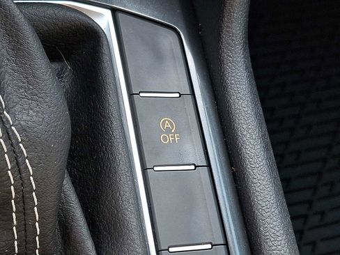 Used 2024 Volkswagen Tiguan S image 21