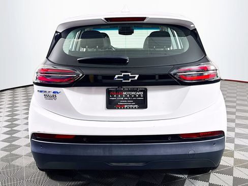 Used 2023 Chevrolet Bolt LT w/ Driver Confidence Package FWD image 6