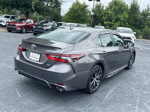 Used 2023 Toyota Camry SE FWD image 4