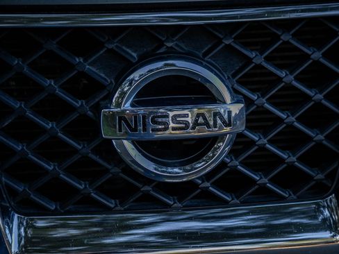 Used 2017 Nissan Frontier SV w/ SV Value Truck Package image 15