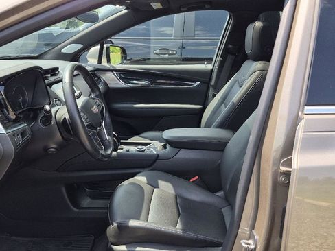 Certified 2023 Cadillac XT5 Premium Luxury AWD/4WD image 6