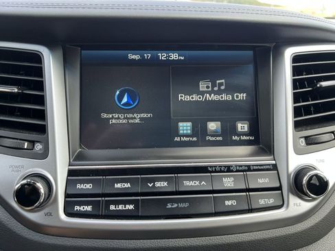 Used 2017 Hyundai Tucson SE Plus w/ Cargo Package image 6