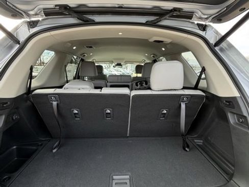 New 2025 Honda Pilot EX-L image 9