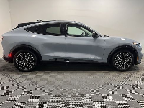 Used 2024 Ford Mustang Mach-E Premium image 4