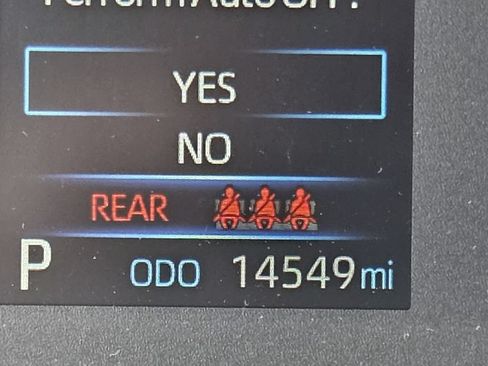 Used 2025 Toyota Corolla SE FWD image 27