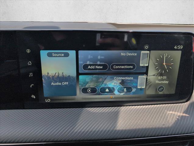Used 2025 Nissan Kicks SR w/ Illumination Package FWD image 11