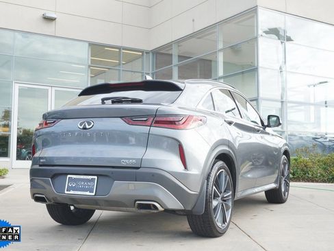 Certified 2025 INFINITI QX55 Essential image 9