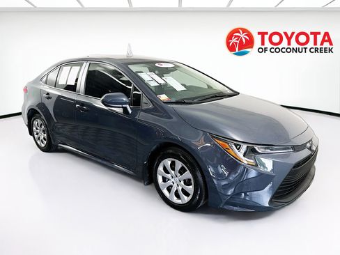 Used 2025 Toyota Corolla LE image 1