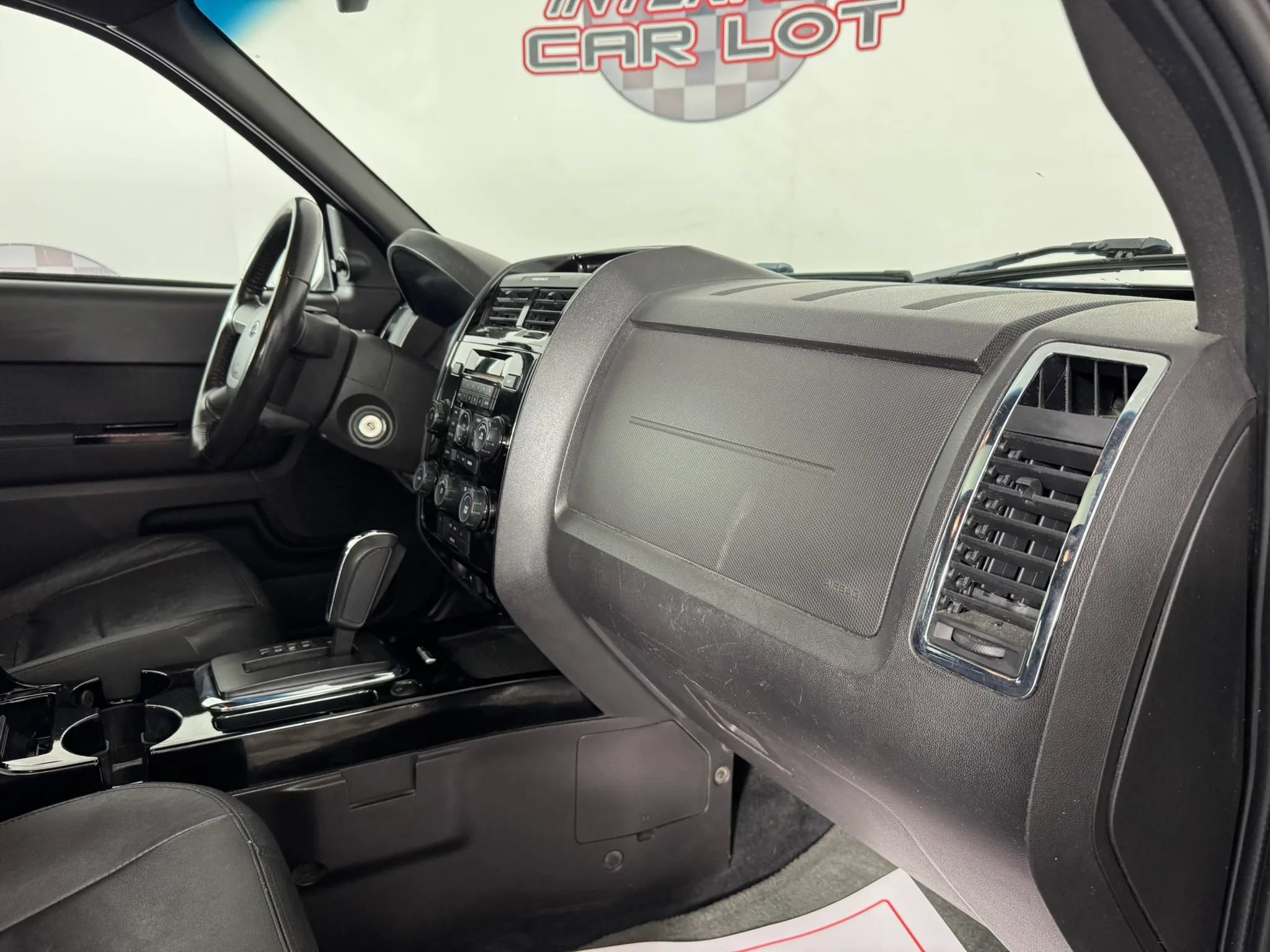 Used 2010 Ford Escape Limited AWD/4WD image 12