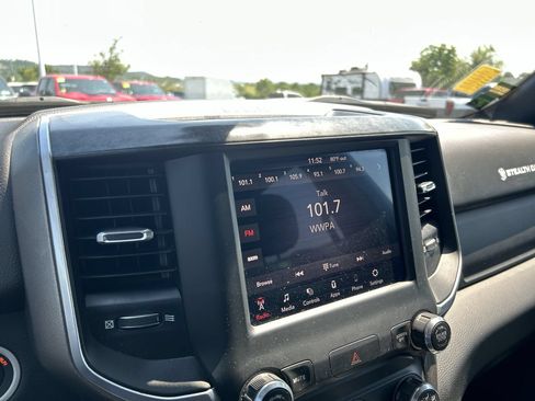 Used 2019 RAM 1500 Big Horn AWD/4WD image 27