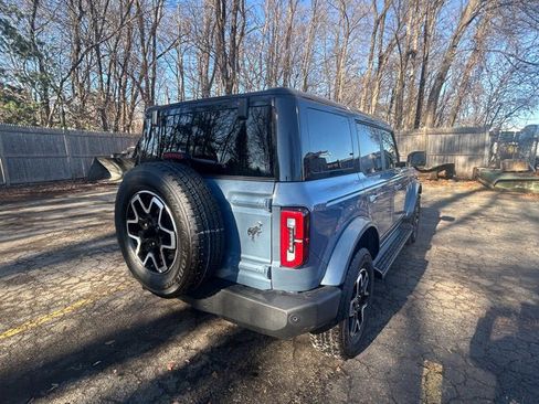 Used 2025 Ford Bronco Outer Banks image 10