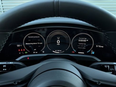 New 2026 Porsche Taycan image 22