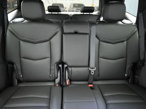 New 2025 Cadillac XT6 Luxury image 14