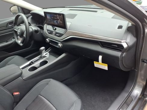 New 2026 Nissan Altima 2.5 SV w/ SV Special Edition Package FWD image 5