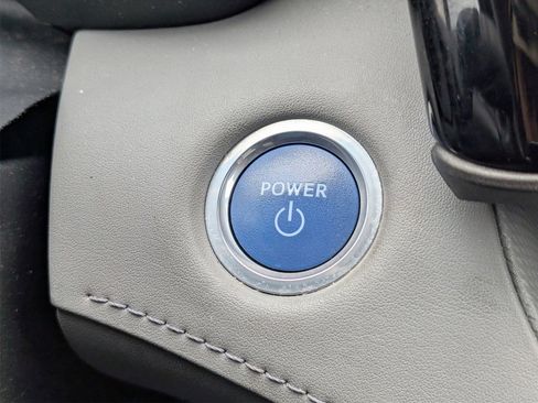 Used 2021 Toyota Highlander XLE image 17