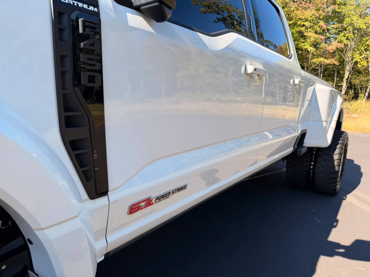 Used 2026 Ford F450 Platinum w/ FX4 Off-Road Package AWD/4WD image 12