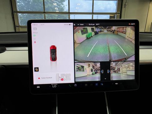 Used 2021 Tesla Model Y Long Range AWD/4WD image 30