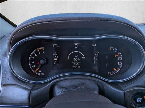 Used 2018 Jeep Grand Cherokee Overland image 10