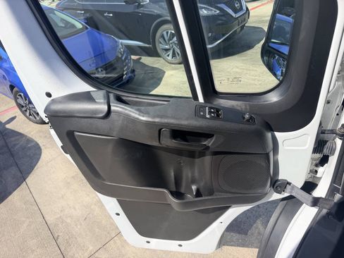 Used 2023 RAM ProMaster 2500 FWD image 18