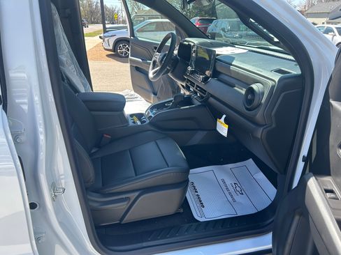 New 2026 Chevrolet Colorado Trail Boss AWD/4WD image 25