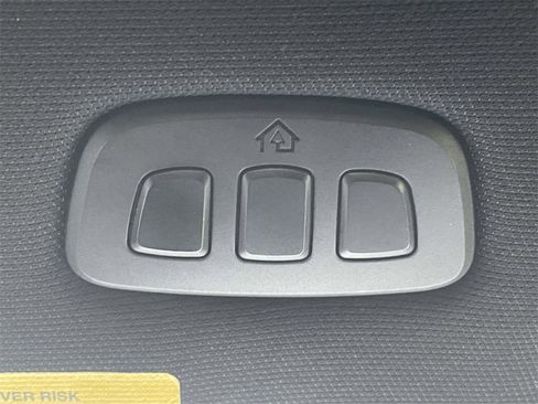 Used 2018 Ford F150 Limited w/ Trailer Tow Package image 29