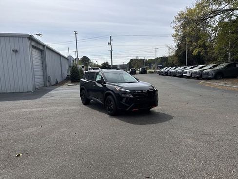 New 2026 Nissan Rogue SV AWD/4WD image 3