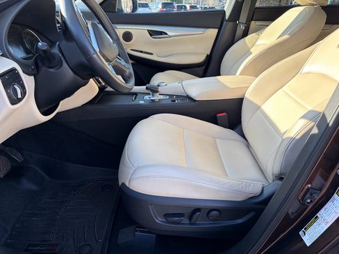 Used 2020 INFINITI QX50 Luxe w/ Navigation Package image 4