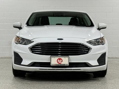 Used 2020 Ford Fusion SE FWD image 3