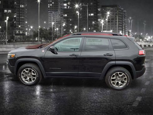 Used 2022 Jeep Cherokee Trailhawk w/ Sun & Sound Group image 6