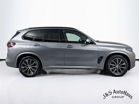 Used 2024 BMW X5 xDrive50e w/ M Sport Package AWD/4WD image 8