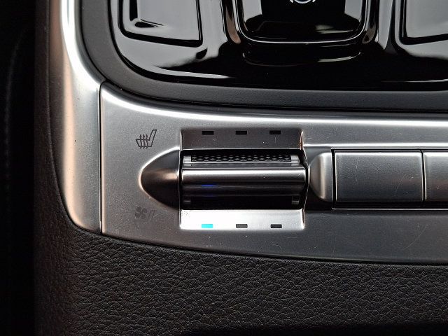 Certified 2025 Kia Carnival SX w/ SX Dark Edition Package FWD image 26