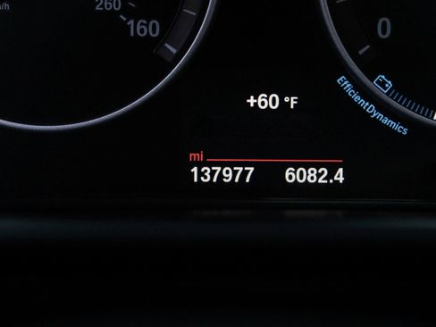 Used 2015 BMW X5 xDrive35d image 27