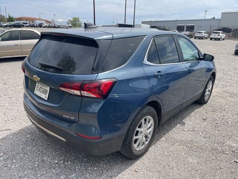 Used 2024 Chevrolet Equinox LT image 3