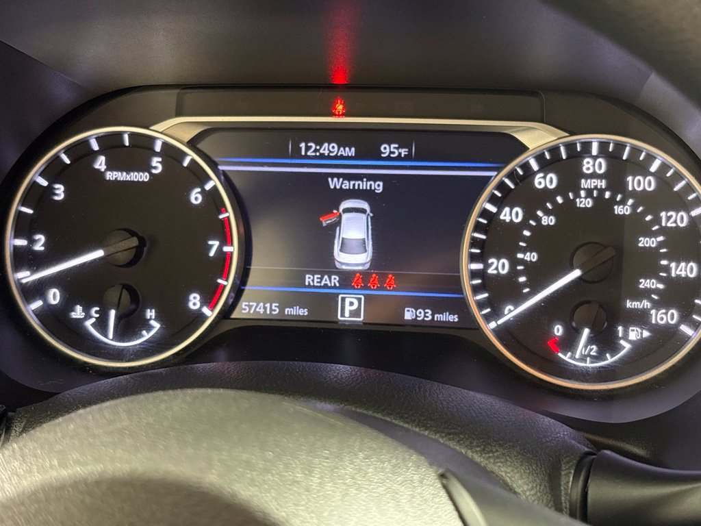 Used 2024 Nissan Sentra SV FWD image 33