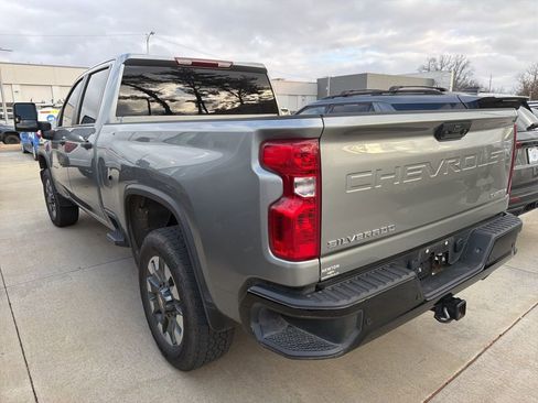 Used 2025 Chevrolet Silverado 2500 Custom w/ Custom Value Package image 5