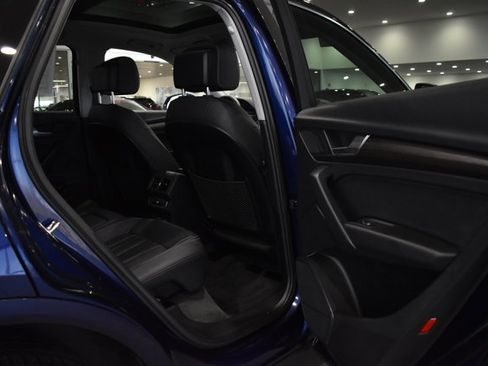 Used 2024 Audi Q5 Premium image 28