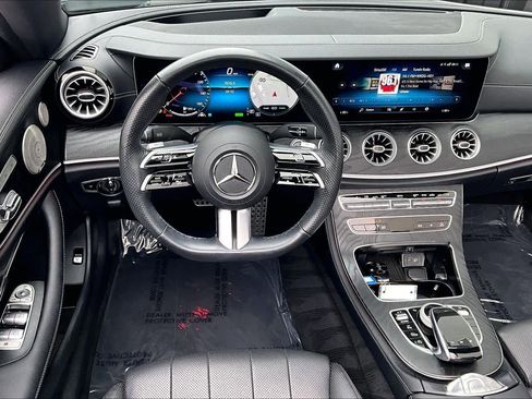 Used 2023 Mercedes-Benz E 450 Cabriolet image 6