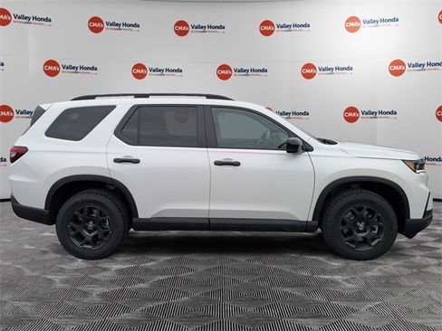 New 2025 Honda Pilot TrailSport image 4