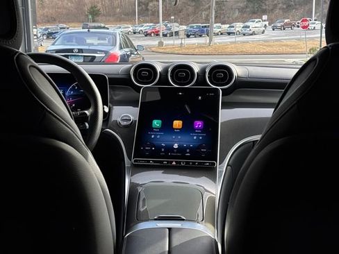 Used 2025 Mercedes-Benz GLC 300 GLC 300 image 31